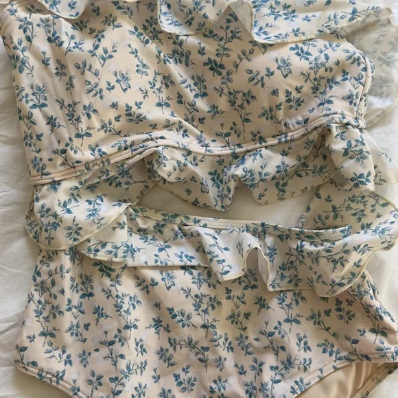 Peony Renaissance Ruffle One Shoulder One Piece Swimsuit in Porcelain